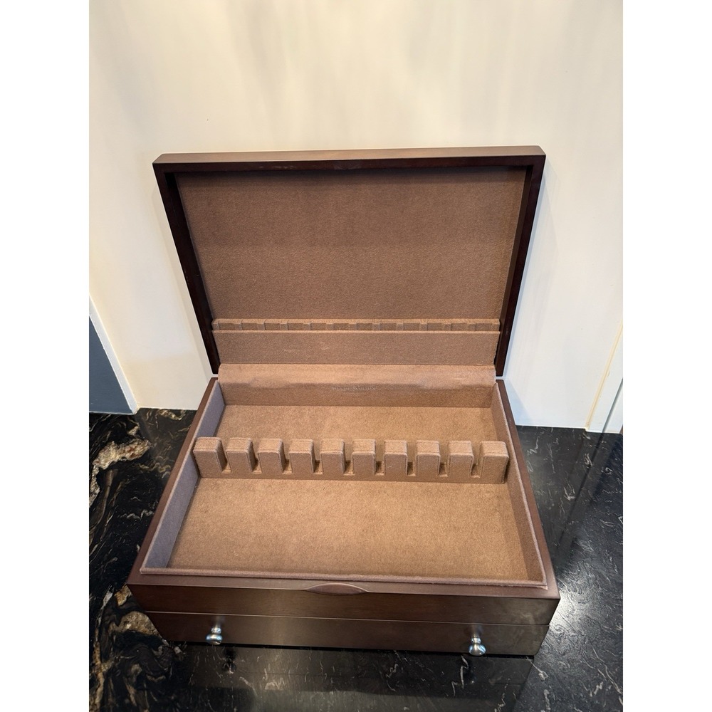 REED AND BARTON Mahogany Ornate Silver Flatware Jewelry STORAGE CHEST BOX - Picture 2 of 7
